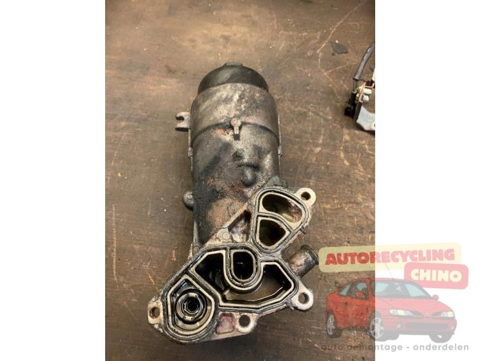 Gebruikte Oliefilterhuis Ford Fiesta 6 (JA8) 1.6 TDCi 16V 90 Prijs € 35,00 Margeregeling aangeboden door Autorecycling Chino B.V.