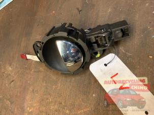 Gebruikte Deurgreep 2Deurs links Mini Mini (R56) 1.4 16V One Prijs € 25,00 Margeregeling aangeboden door Autorecycling Chino B.V.