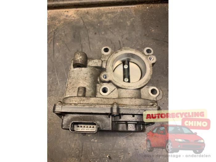 Gebruikte Gasklephuis Renault Grand Scénic III (JZ) 1.4 16V TCe 130 Prijs € 35,00 Margeregeling aangeboden door Autorecycling Chino B.V.