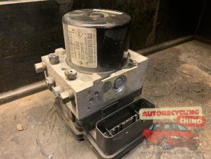 Gebruikte ABS Pomp Renault Grand Scénic III (JZ) 1.4 16V TCe 130 Prijs € 250,00 Margeregeling aangeboden door Autorecycling Chino B.V.