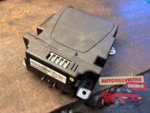 Gebruikte Head-up display Peugeot 508 SW (8E/8U) 1.6 HDiF 16V Prijs € 250,00 Margeregeling aangeboden door Autorecycling Chino B.V.