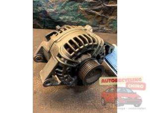 Gebruikte Dynamo Opel Vectra C GTS 1.8 16V Prijs € 45,00 Margeregeling aangeboden door Autorecycling Chino B.V.