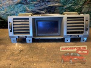 Gebruikte Display Interieur Opel Vectra C GTS 1.8 16V Prijs € 40,00 Margeregeling aangeboden door Autorecycling Chino B.V.