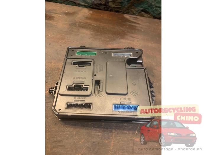 Gebruikte Bodycontrol Module Renault Grand Scénic III (JZ) 1.4 16V TCe 130 Prijs € 90,00 Margeregeling aangeboden door Autorecycling Chino B.V.