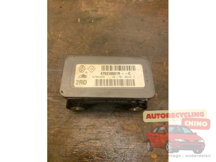 Gebruikte Esp computer Renault Grand Scénic III (JZ) 1.4 16V TCe 130 Prijs € 50,00 Margeregeling aangeboden door Autorecycling Chino B.V.
