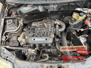 Gebruikte Motor Renault Clio II (BB/CB) 1.2 Prijs € 350,00 Margeregeling aangeboden door Autorecycling Chino B.V.