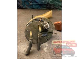 Gebruikte Benzinepomp Mazda 626 (GF12) 1.8i 16V Prijs € 50,00 Margeregeling aangeboden door Autorecycling Chino B.V.