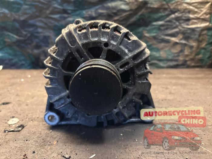 Gebruikte Dynamo Peugeot 207/207+ (WA/WC/WM) 1.6 HDi 16V Prijs € 50,00 Margeregeling aangeboden door Autorecycling Chino B.V.