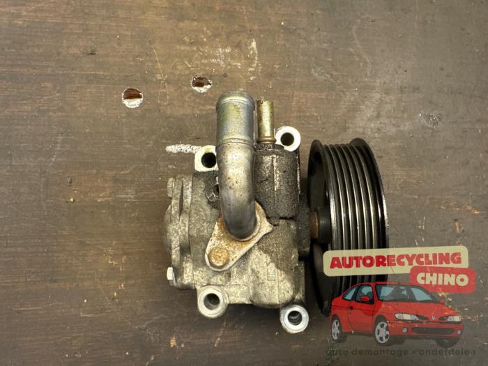 Gebruikte Servopomp Ford Fiesta 5 (JD/JH) 1.3 Prijs € 35,00 Margeregeling aangeboden door Autorecycling Chino B.V.