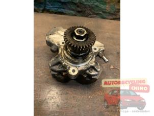 Gebruikte Hogedrukpomp Mercedes CLS (C219) 320 CDI 24V Prijs € 140,00 Margeregeling aangeboden door Autorecycling Chino B.V.