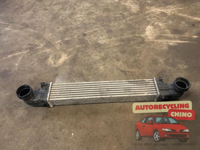 Gebruikte Intercooler Mercedes CLS (C219) 320 CDI 24V Prijs € 50,00 Margeregeling aangeboden door Autorecycling Chino B.V.