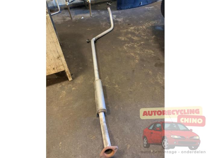 Gebruikte Uitlaat Middendemper Peugeot 307 (3A/C/D) 1.6 16V Prijs € 40,00 Margeregeling aangeboden door Autorecycling Chino B.V.