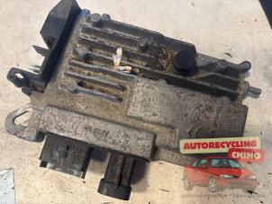 Gebruikte Computer Diversen Citroen C4 Berline (NC) 1.2 12V PureTech 130 Prijs € 250,00 Margeregeling aangeboden door Autorecycling Chino B.V.