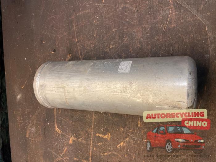 Gebruikte Airco Condensor Renault Zoé (AG) R90 Prijs € 40,00 Margeregeling aangeboden door Autorecycling Chino B.V.