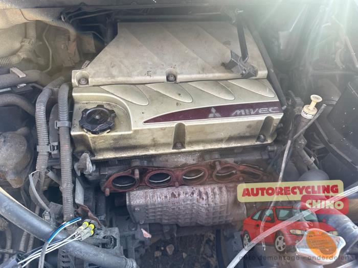 Gebruikte Motor Mitsubishi Grandis (NA) 2.4 16V MIVEC Prijs € 350,00 Margeregeling aangeboden door Autorecycling Chino B.V.