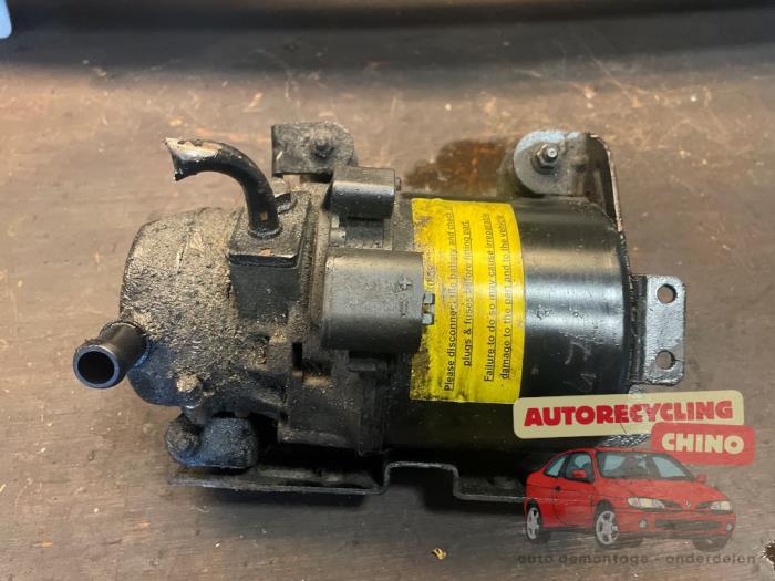 Gebruikte Servopomp BMW Mini (R50/53) 1.6 16V One Prijs € 200,00 Margeregeling aangeboden door Autorecycling Chino B.V.