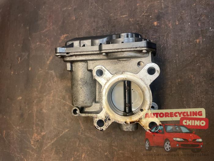 Gebruikte Gasklephuis Renault Scénic III (JZ) 1.2 16V TCe 115 Energy Prijs € 50,00 Margeregeling aangeboden door Autorecycling Chino B.V.