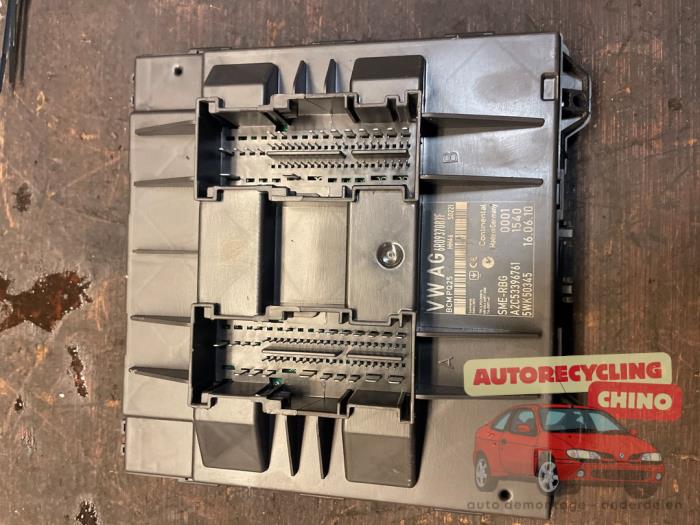 Gebruikte Computer Body Control Volkswagen Polo V (6R) 1.4 16V Prijs € 75,00 Margeregeling aangeboden door Autorecycling Chino B.V.