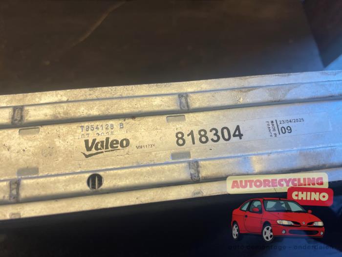 Gebruikte Intercooler Peugeot Expert (V1/VA/VB/VE/VF/VT/VY) 2.0 Blue HDi 120 16V Prijs € 100,00 Margeregeling aangeboden door Autorecycling Chino B.V.
