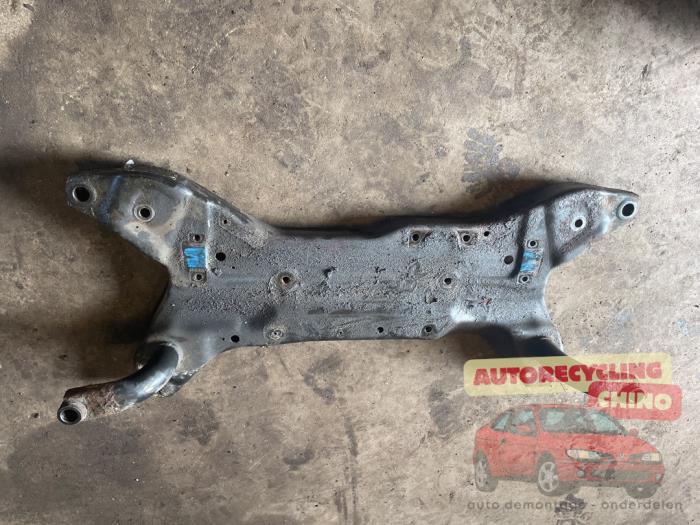 Gebruikte Subframe Jeep Compass I (MK49) 2.4 16V 4x4 Prijs € 150,00 Margeregeling aangeboden door Autorecycling Chino B.V.