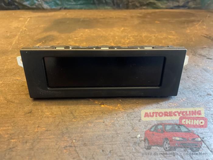 Gebruikte Display Interieur Citroen DS3 (SA) 1.4 16V VTi Prijs € 35,00 Margeregeling aangeboden door Autorecycling Chino B.V.