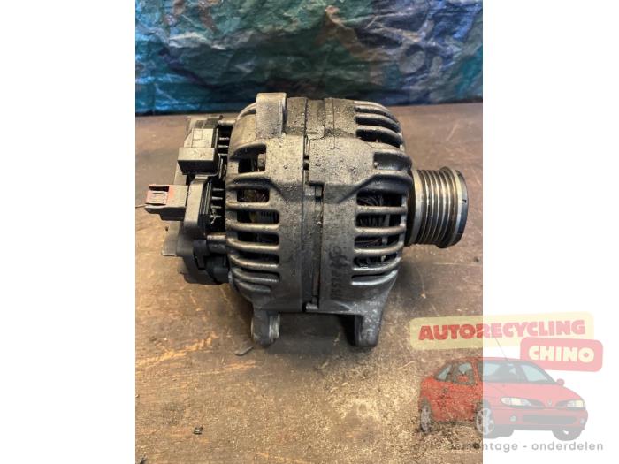 Gebruikte Alternator Renault Kangoo Express (FW) 1.5 dCi 90 FAP Prijs € 100,00 Margeregeling aangeboden door Autorecycling Chino B.V.