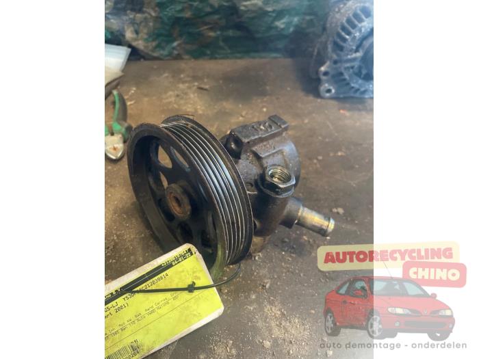 Gebruikte Pomp Servo Saab 9-3 I (YS3D) 2.0t 16V Ecopower Prijs € 90,00 Margeregeling aangeboden door Autorecycling Chino B.V.