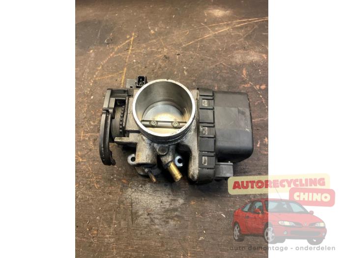 Gebruikte Gasklephuis Saab 9-5 (YS3E) 3.0 t V6 24V Prijs € 150,00 Margeregeling aangeboden door Autorecycling Chino B.V.