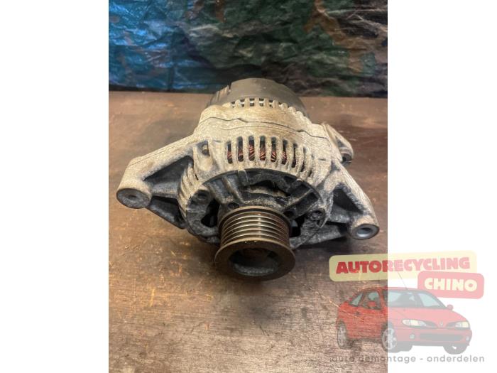 Gebruikte Dynamo Opel Corsa B (73/78/79) 1.4 Joy,Sport,GLS 16V Ecotec Prijs € 35,00 Margeregeling aangeboden door Autorecycling Chino B.V.