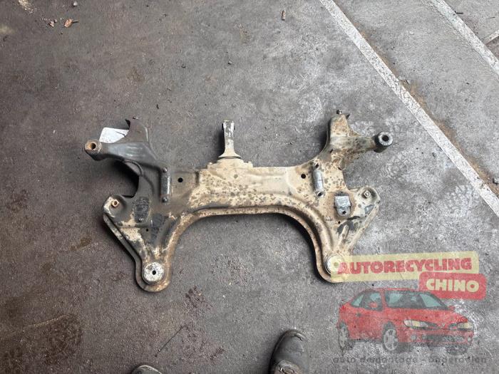 Gebruikte Subframe Chevrolet Kalos (SF48) 1.4 16V Prijs € 150,00 Margeregeling aangeboden door Autorecycling Chino B.V.