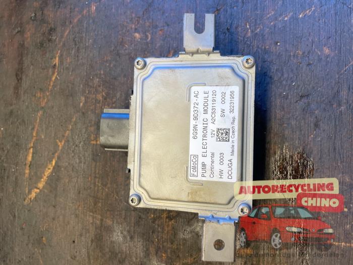 Gebruikte Brandstofpomp module Volvo V60 I (FW/GW) 2.4 D6 20V Plug-in Hybrid AWD Prijs € 50,00 Margeregeling aangeboden door Autorecycling Chino B.V.