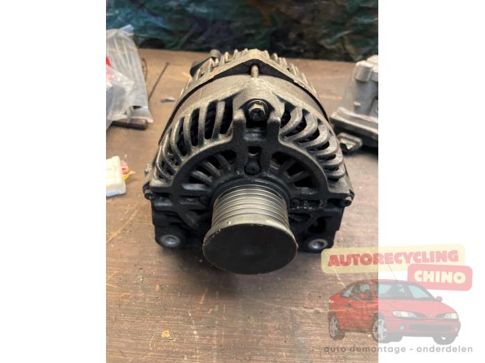 Dynamo Renault Megane III Grandtour (KZ), 2008 / 2016 1.4 16V TCe 130, Combi/o, 4Dr, Benzine, 1.397cc, 96kW (131pk), FWD, H4J700; H4JA7, 2009-05 / 2015-08, KZ0F; KZ1V; KZDV (Gebruikt)