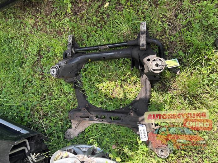 Gebruikte Subframe Porsche Cayenne (9PA) 4.5 S V8 32V Prijs € 100,00 Margeregeling aangeboden door Autorecycling Chino B.V.