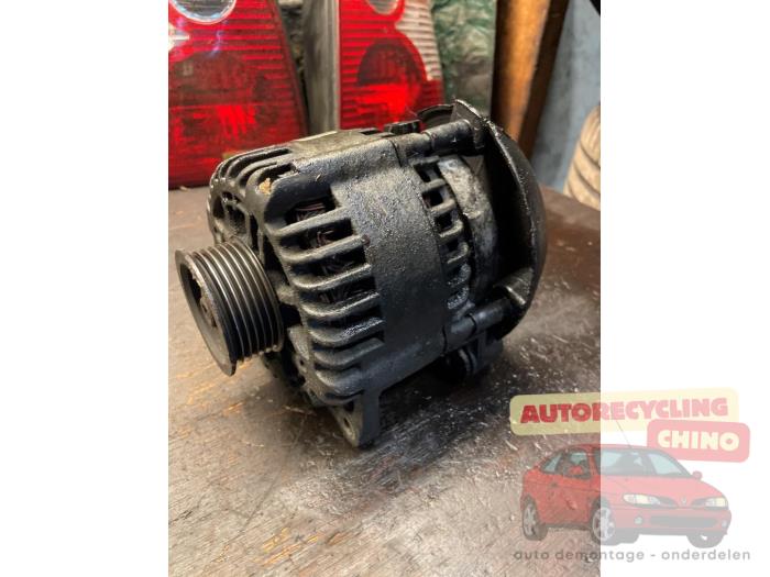 Gebruikte Dynamo Ford Transit Connect 1.8 TDdi LWB Euro 4 Prijs € 45,00 Margeregeling aangeboden door Autorecycling Chino B.V.