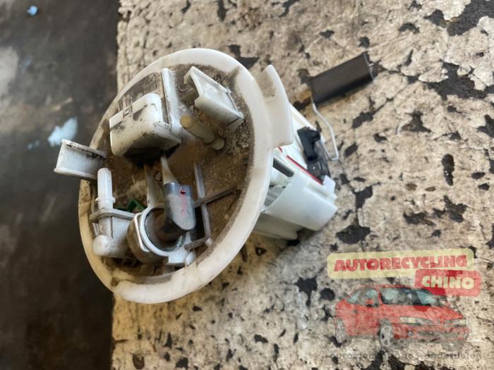 Gebruikte Tank element Pomp Mercedes B (W246/W242) 1.6 B-180 BlueEFFICIENCY Turbo 16V Prijs € 150,00 Margeregeling aangeboden door Autorecycling Chino B.V.