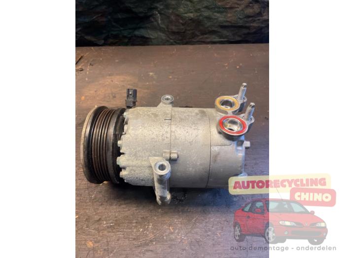 Gebruikte Pomp Airco Ford Focus 3 1.6 Ti-VCT 16V 125 Prijs € 120,00 Margeregeling aangeboden door Autorecycling Chino B.V.