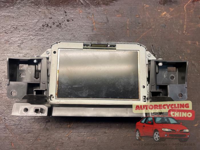 Gebruikte Display Interieur Ford Focus 3 1.6 Ti-VCT 16V 125 Prijs € 170,00 Margeregeling aangeboden door Autorecycling Chino B.V.