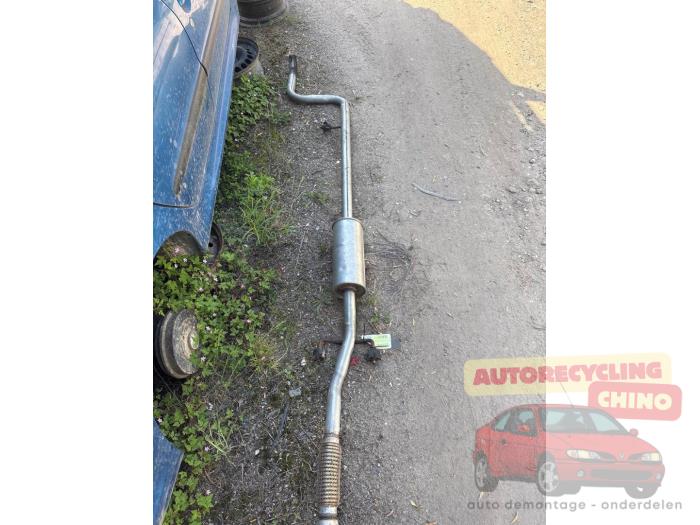 Gebruikte Uitlaat Middendemper Peugeot 207/207+ (WA/WC/WM) 1.6 16V VTi Prijs € 50,00 Margeregeling aangeboden door Autorecycling Chino B.V.