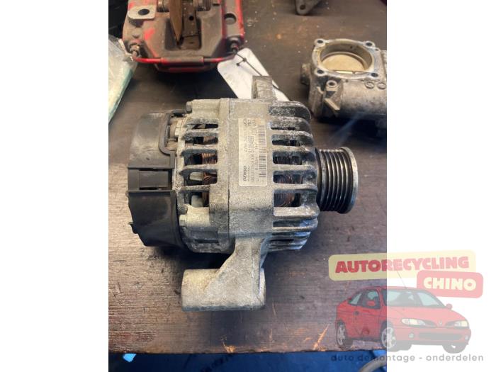 Gebruikte Dynamo Alfa Romeo 159 Sportwagon (939BX) 1.8 TBi 16V Prijs € 100,00 Margeregeling aangeboden door Autorecycling Chino B.V.