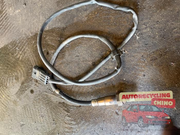 Gebruikte Lambda Sonde Alfa Romeo 159 Sportwagon (939BX) 1.8 TBi 16V Prijs € 35,00 Margeregeling aangeboden door Autorecycling Chino B.V.