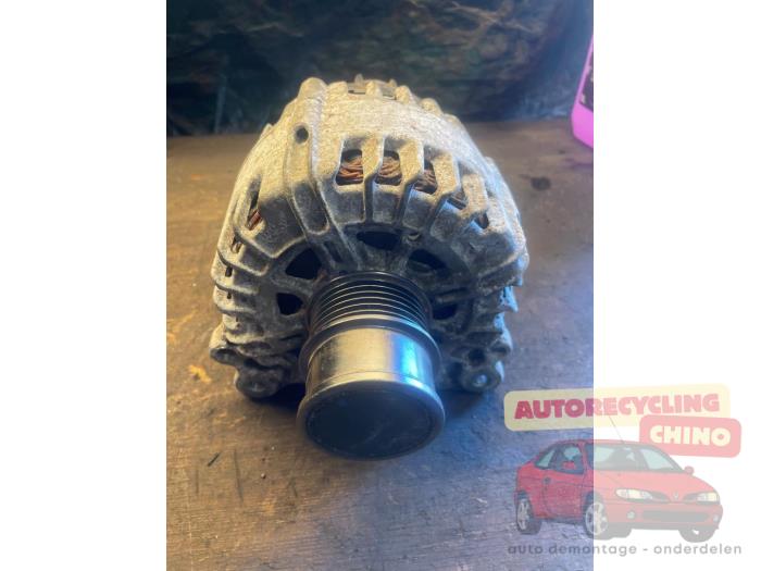 Gebruikte Dynamo Audi A1 Sportback (8XA/8XF) 1.0 TFSI Ultra 12V Prijs € 75,00 Margeregeling aangeboden door Autorecycling Chino B.V.