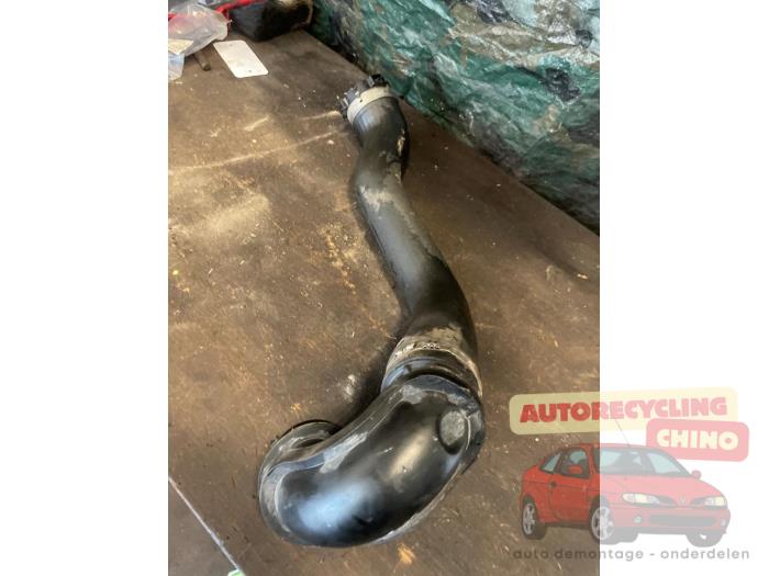 Gebruikte Intercooler Slang Opel Insignia Sports Tourer 2.0 Turbo 16V Ecotec Prijs € 75,00 Margeregeling aangeboden door Autorecycling Chino B.V.