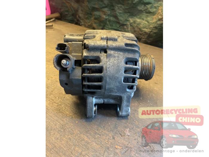 Gebruikte Dynamo Citroen C4 Cactus (0B/0P) 1.2 PureTech 110 12V Prijs € 75,00 Margeregeling aangeboden door Autorecycling Chino B.V.