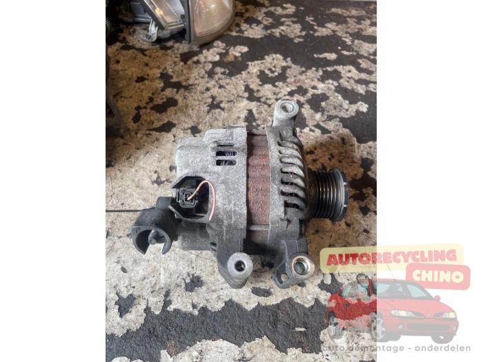 Gebruikte Dynamo Peugeot 207/207+ (WA/WC/WM) 1.4 16V VTi Prijs € 40,00 Margeregeling aangeboden door Autorecycling Chino B.V.