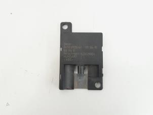 Gebruikte Antenne bluetooth BMW 1 serie (F20) 116d 2.0 16V Prijs € 9,00 Margeregeling aangeboden door GEJO Revisie & Onderdelen BV