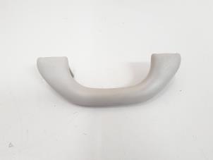 Gebruikte Handgreep Volkswagen Golf VI (5K1) 1.4 TSI 122 16V Prijs € 4,00 Margeregeling aangeboden door GEJO Revisie & Onderdelen BV