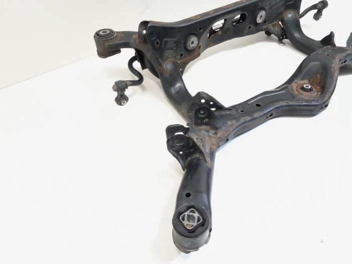 Subframe van een Audi S6 Avant (C7) 4.0 V8 TFSI 2012