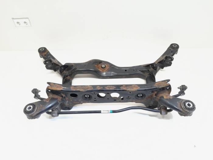Subframe van een Audi S6 Avant (C7) 4.0 V8 TFSI 2012