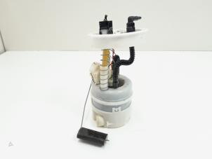 Gebruikte Brandstofpomp Elektrisch Mini Mini (R56) 1.6 16V Cooper Prijs € 22,99 Margeregeling aangeboden door GEJO Revisie & Onderdelen BV
