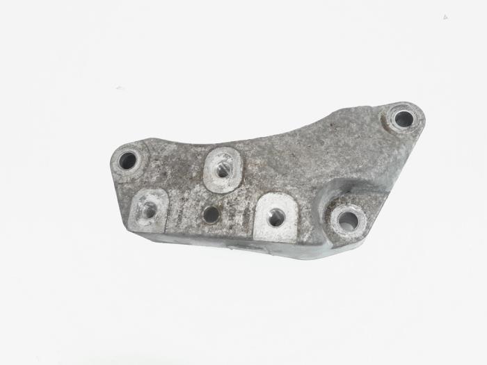 Gebruikte Motorrubber Audi Q3 (8UB/8UG) 1.4 TFSI 16V Prijs € 17,00 Margeregeling aangeboden door GEJO Revisie & Onderdelen BV